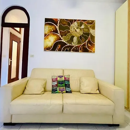 Apartment Cozy 3 Minute Walk To Sea And Center Rapallo