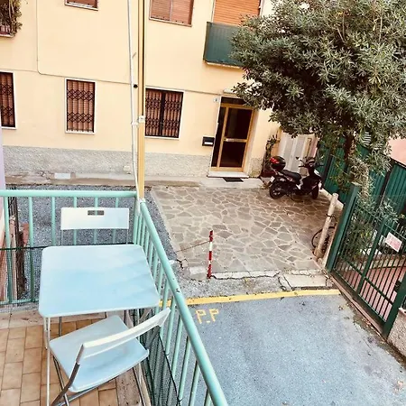 Apartment Cozy 3 Minute Walk To Sea And Center