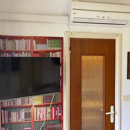 Apartamento Cozy 3 Minute Walk To Sea And Center